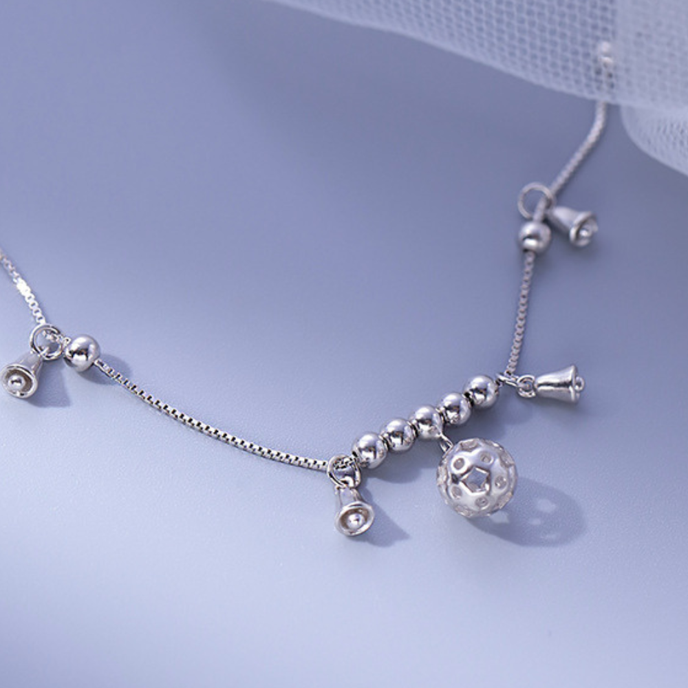 LẮC CHÂN CLOVER
