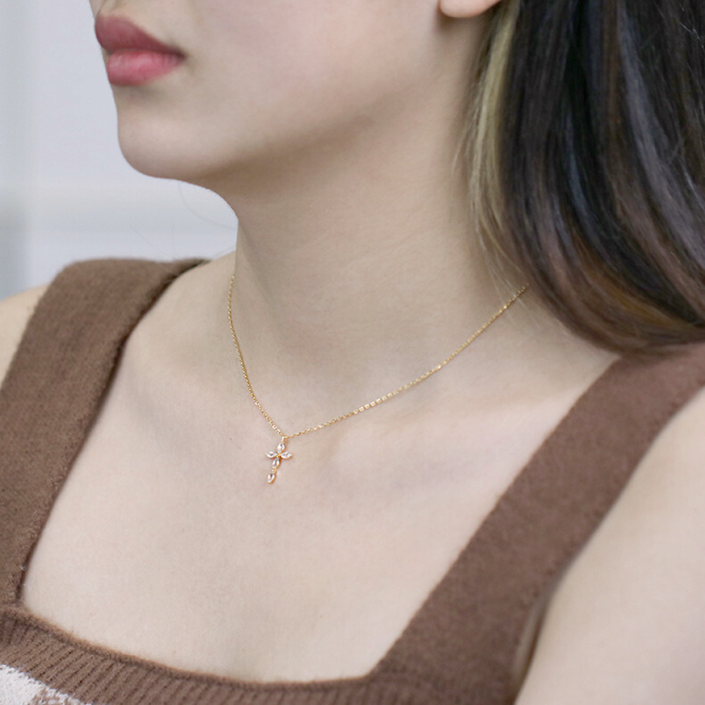 DÂY CHUYỀN HOLLY