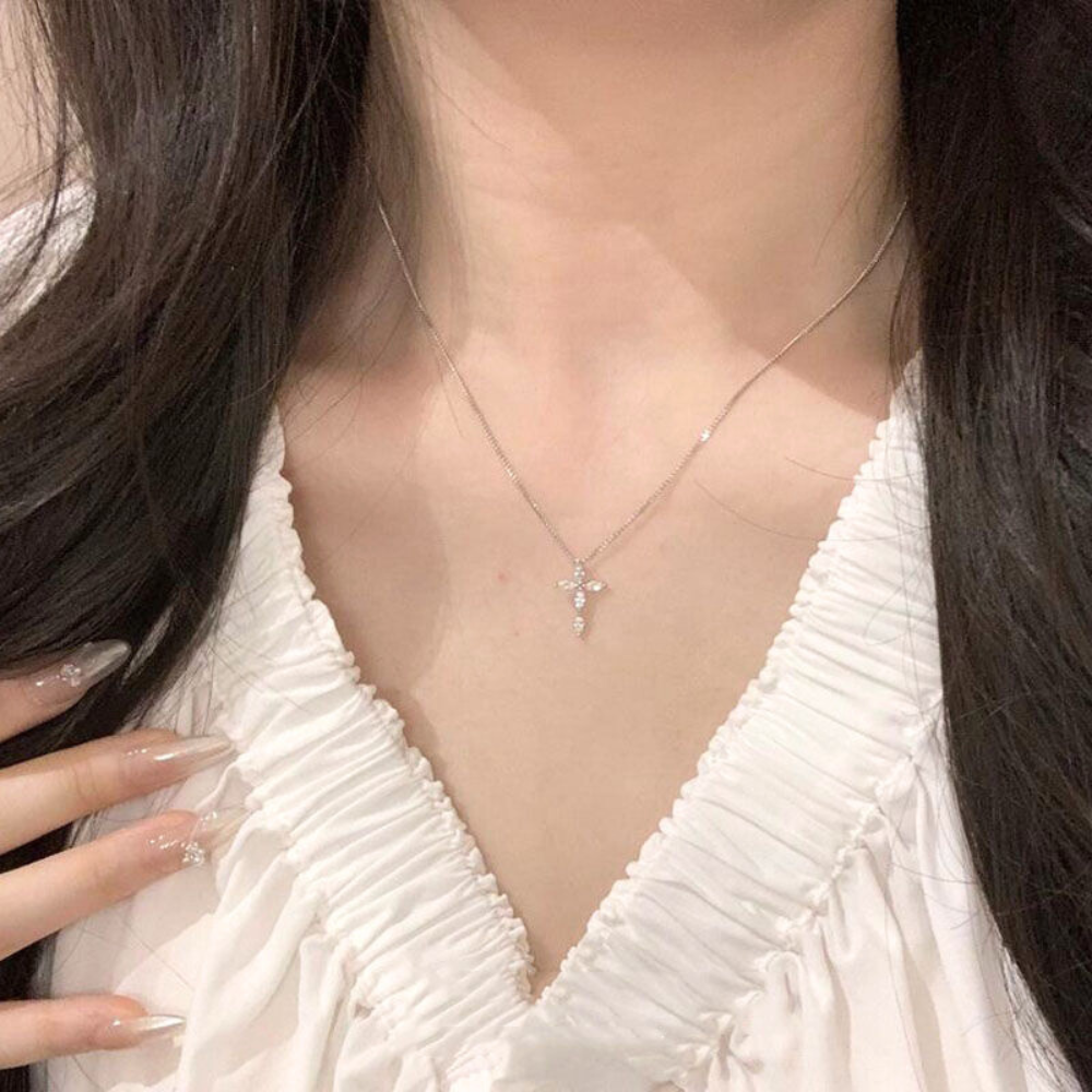DÂY CHUYỀN HOLLY