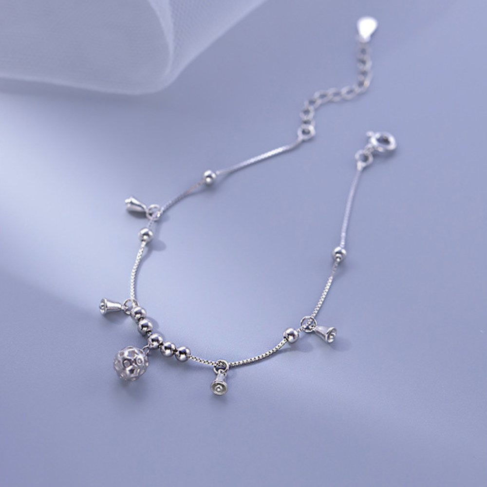 LẮC CHÂN CLOVER