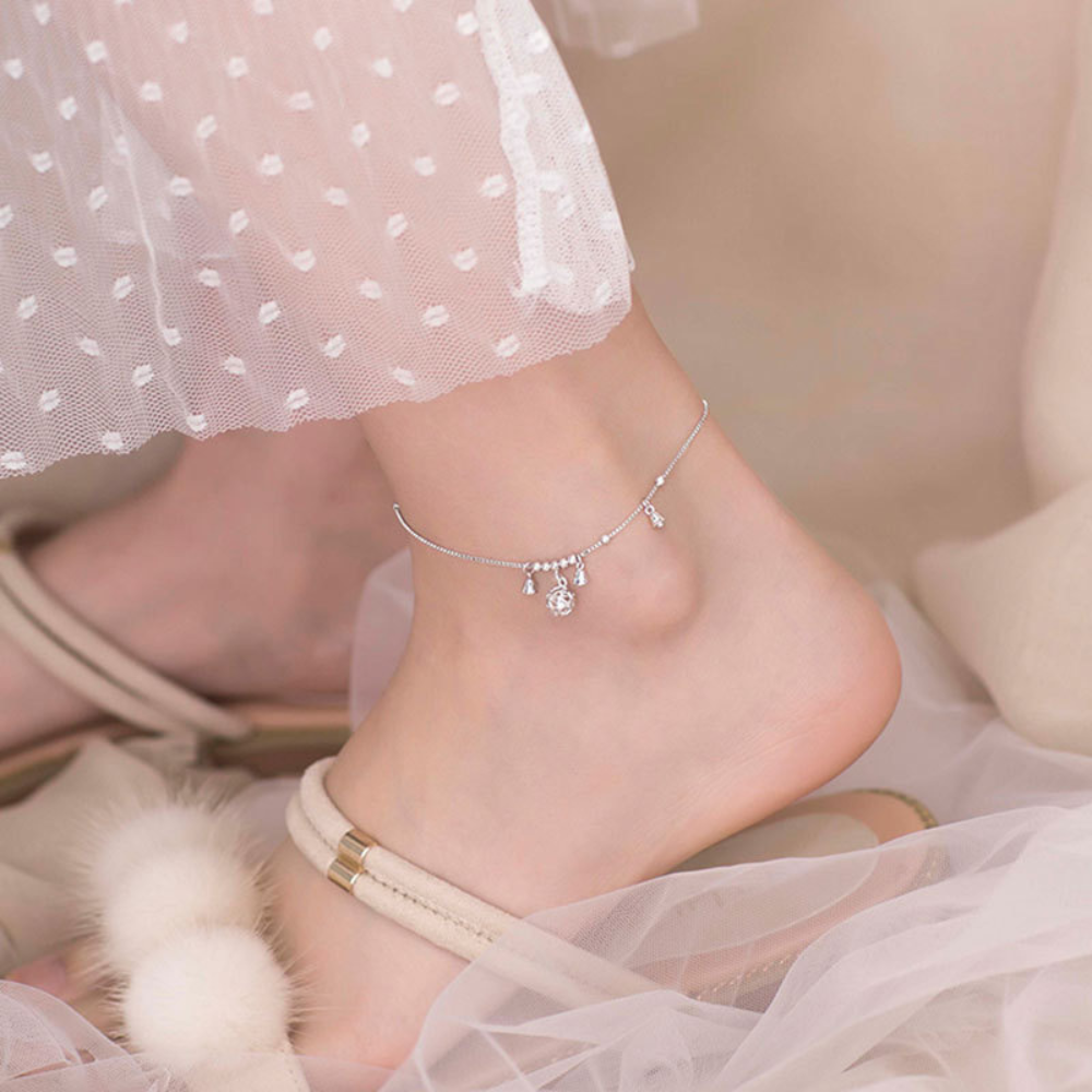 LẮC CHÂN CLOVER