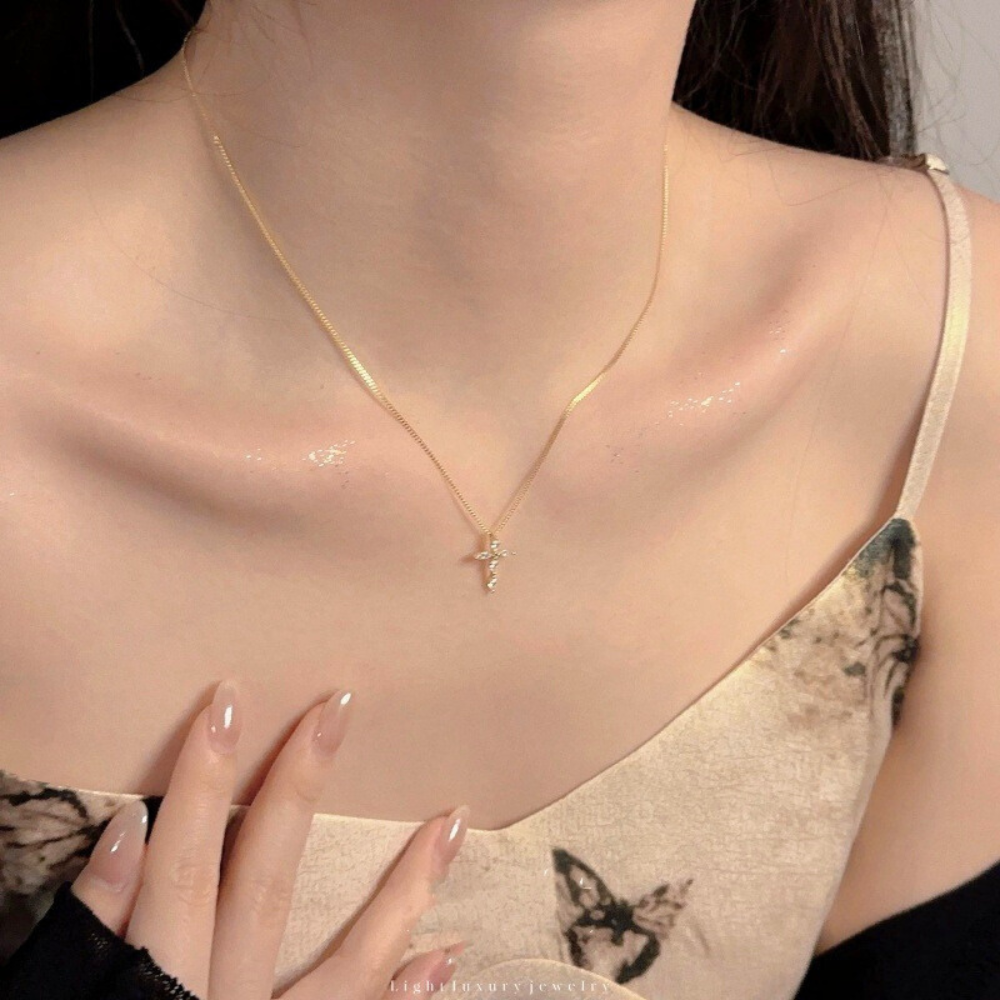 DÂY CHUYỀN HOLLY