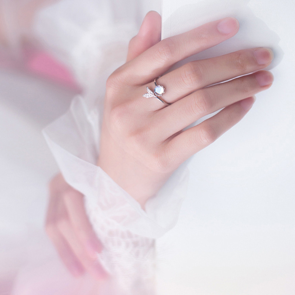 NHẪN ADORA