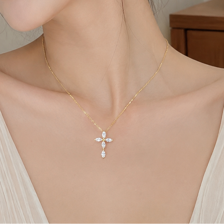 DÂY CHUYỀN HOLLY