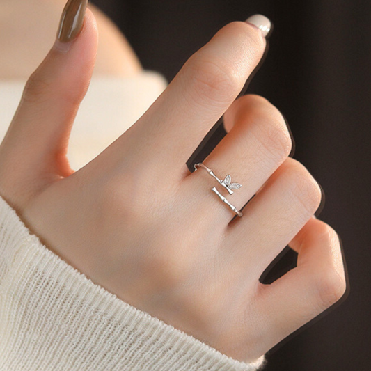 NHẪN THALIA